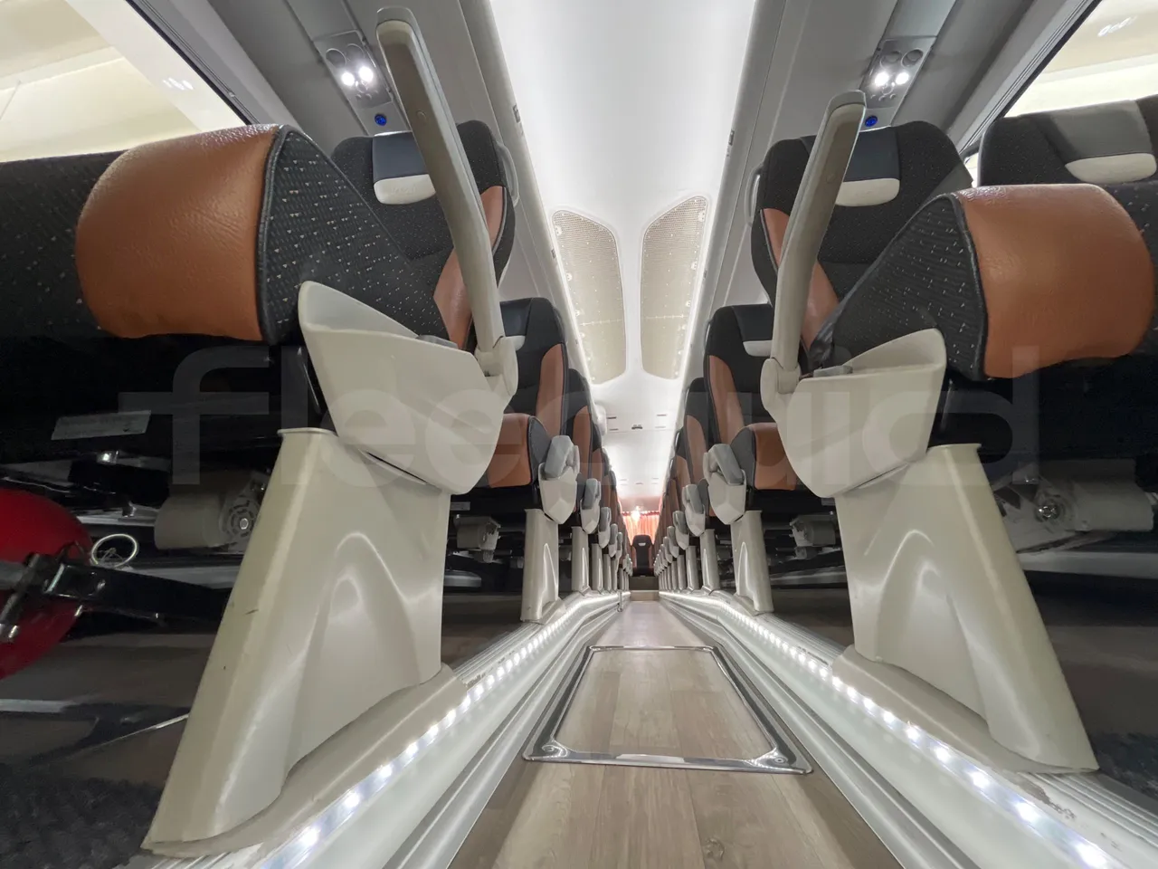 Irizar Daf - seat brackets photo