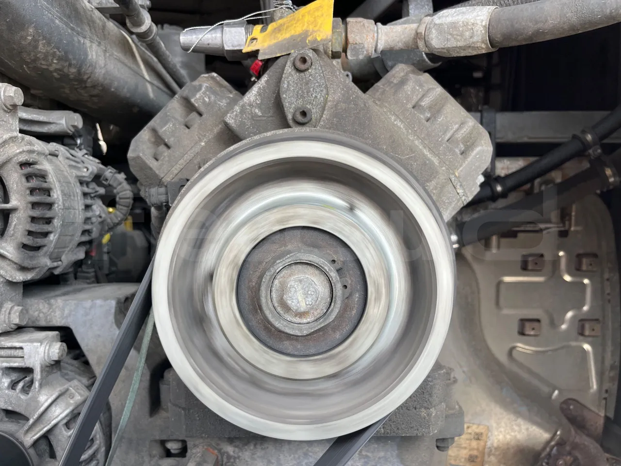 Irizar Daf - air conditioning compressor