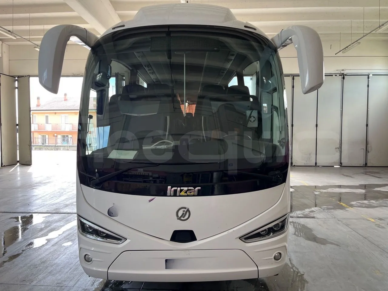 Irizar Daf - front photo