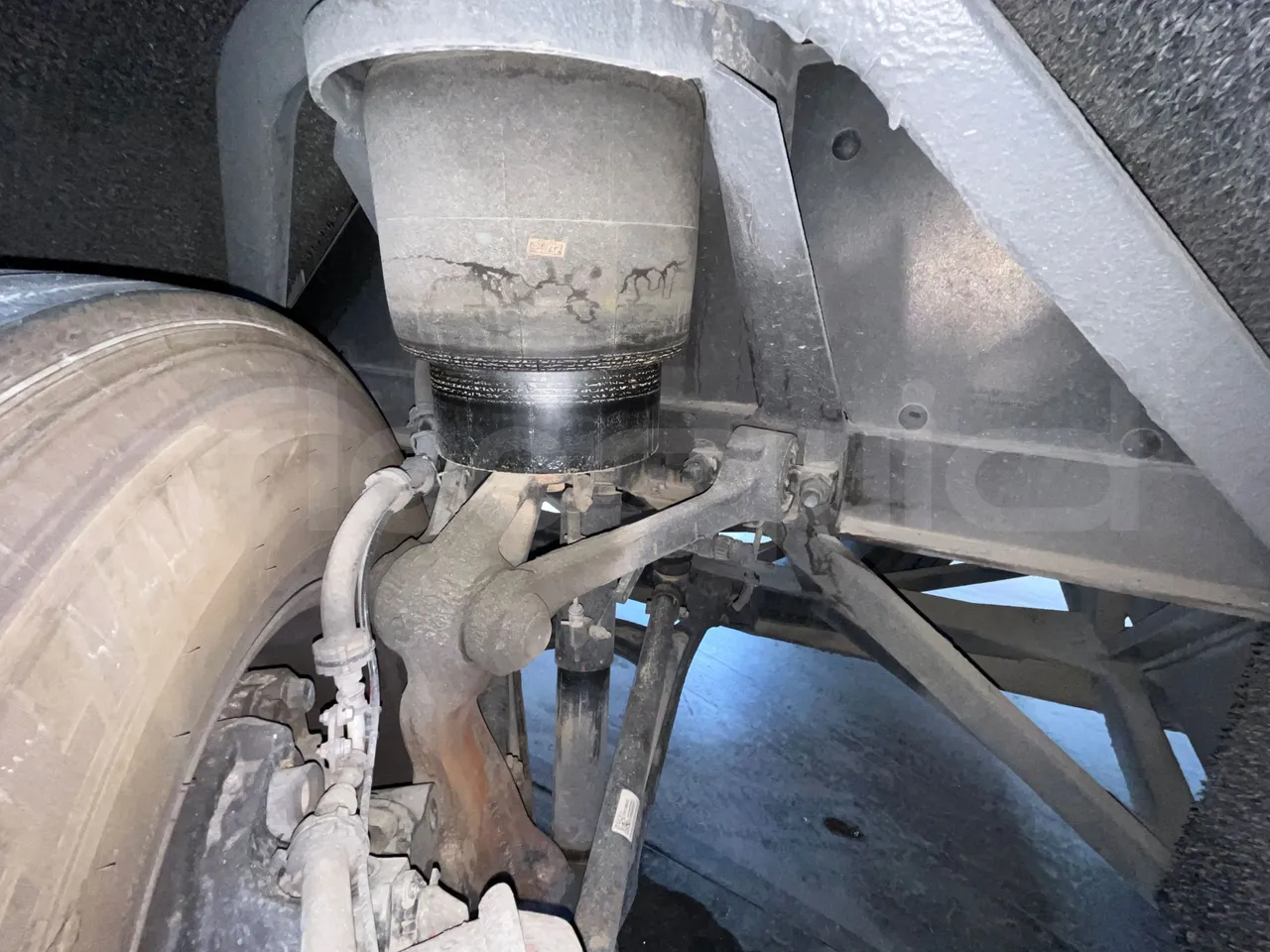 Irizar Daf - front shock absorbers left