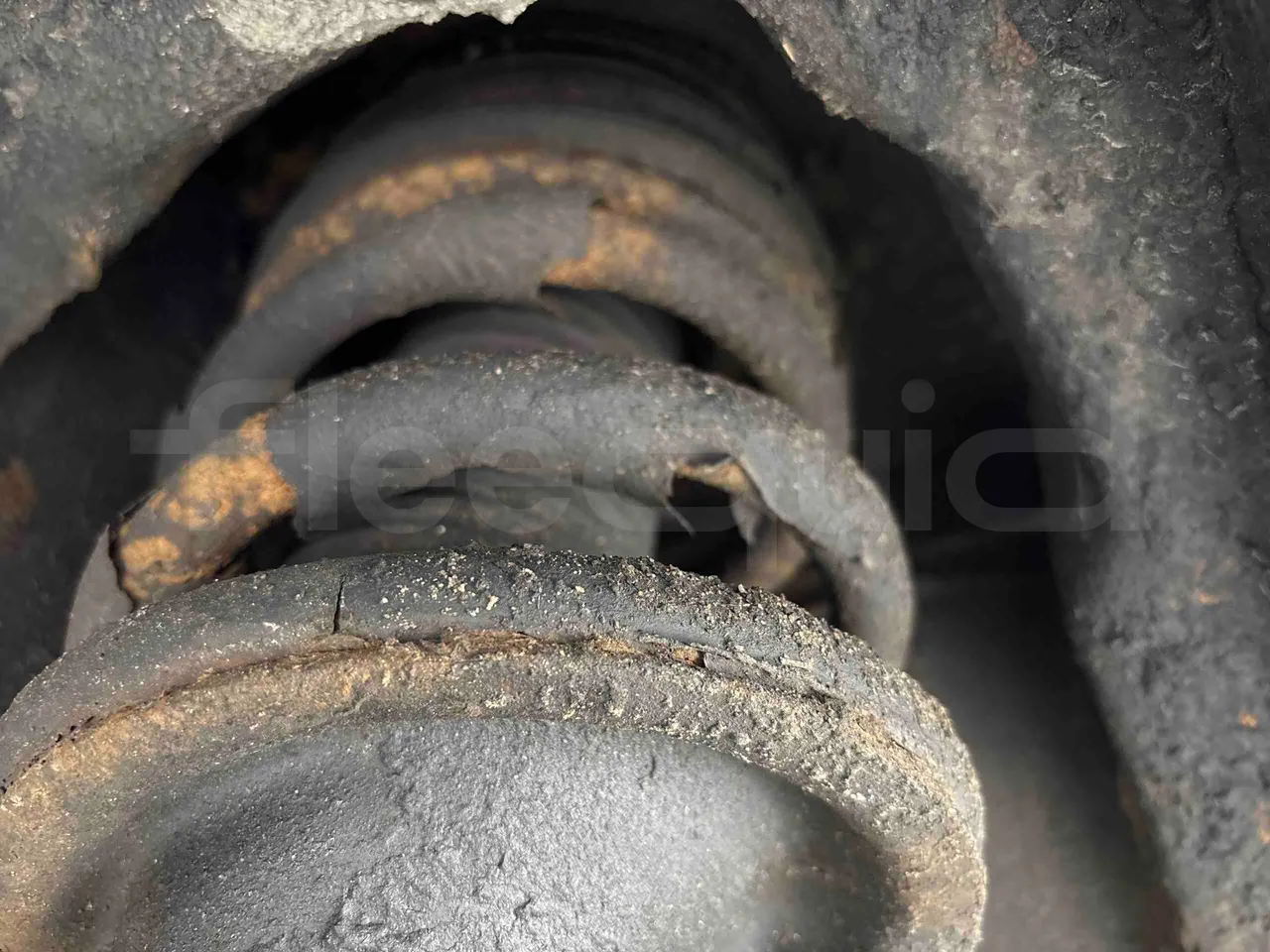 Ford Transit H9FA - Euro3 - 101kW - 6.374mt - front air springs left