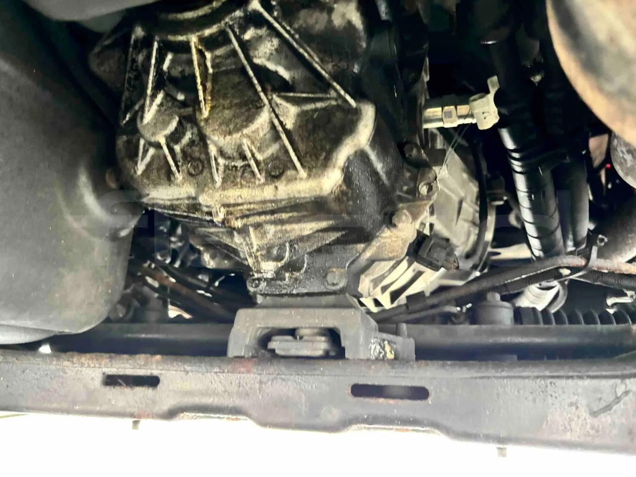 Ford Transit H9FA - Euro3 - 101kW - 6.374mt - gearbox photo