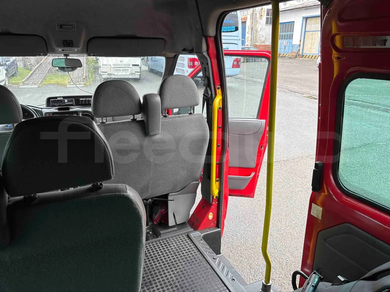 Ford Transit H9FA - Euro3 - 101kW - 6.374mt - handrails photo