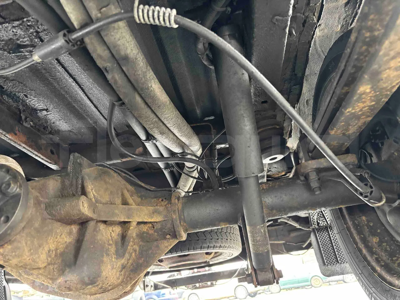 Ford Transit H9FA - Euro3 - 101kW - 6.374mt - axle 2 shock absorbers 1 left