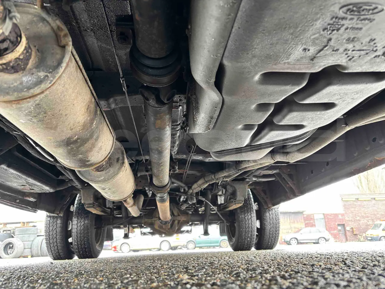 Ford Transit H9FA - Euro3 - 101kW - 6.374mt - central undercarriage photo