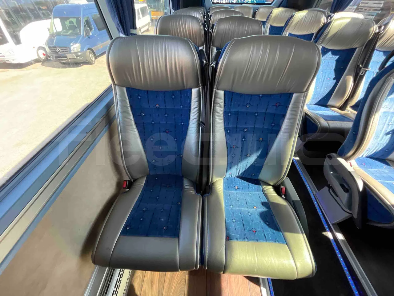 Neoplan Starliner N5217 - EUR5 - 371kW - 14m - single seat detail