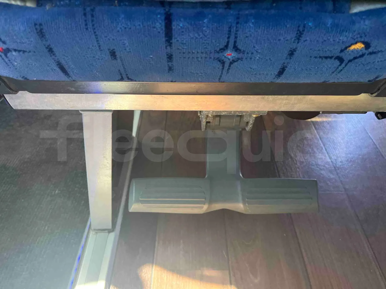 Neoplan Starliner N5217 - EUR5 - 371kW - 14m - footrest detail photo