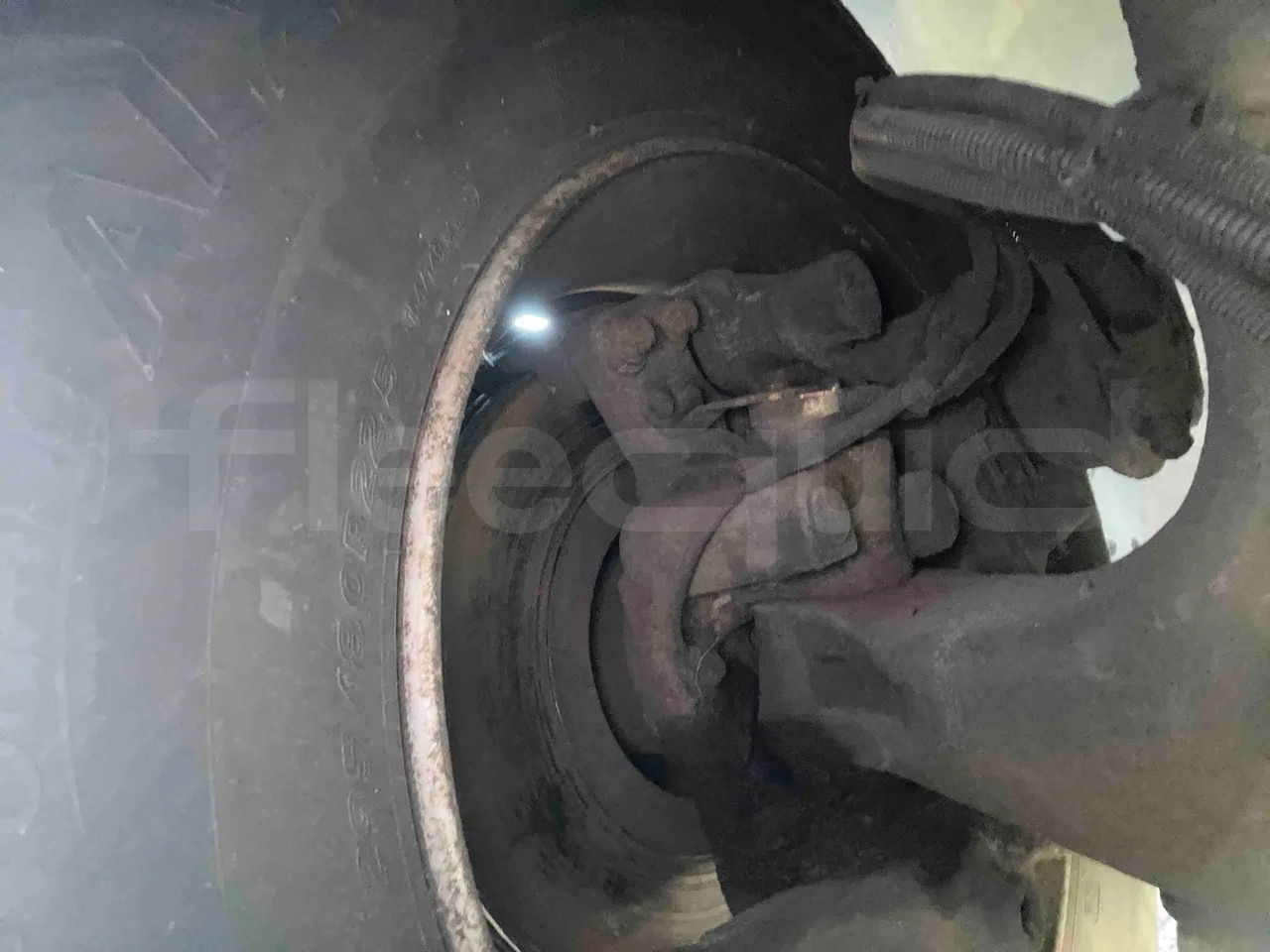 Neoplan Starliner N5217 - EUR5 - 371kW - 14m - front discs right