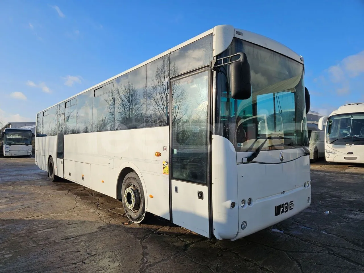 Man A91 Carrier - EUR4 - 206kW - 12.700m - 3/4 front right doors