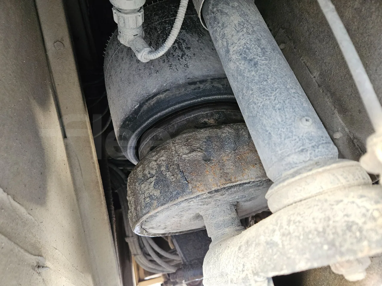 Man A91 Carrier - EUR4 - 206kW - 12.700m - axel 2 air springs 1 left