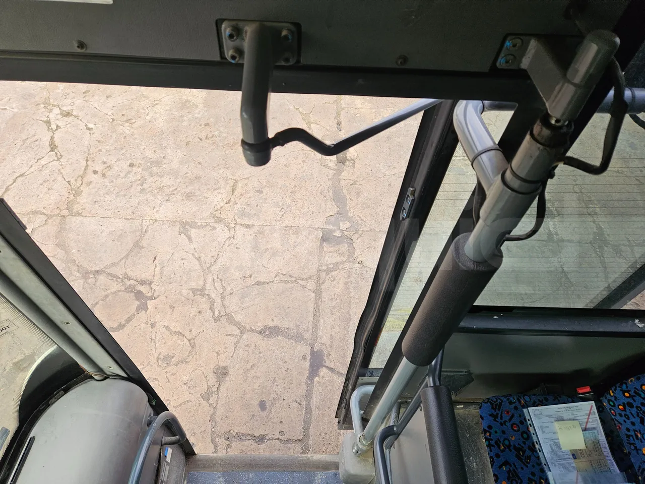 Man A91 Carrier - EUR4 - 206kW - 12.700m - door mechanism photo