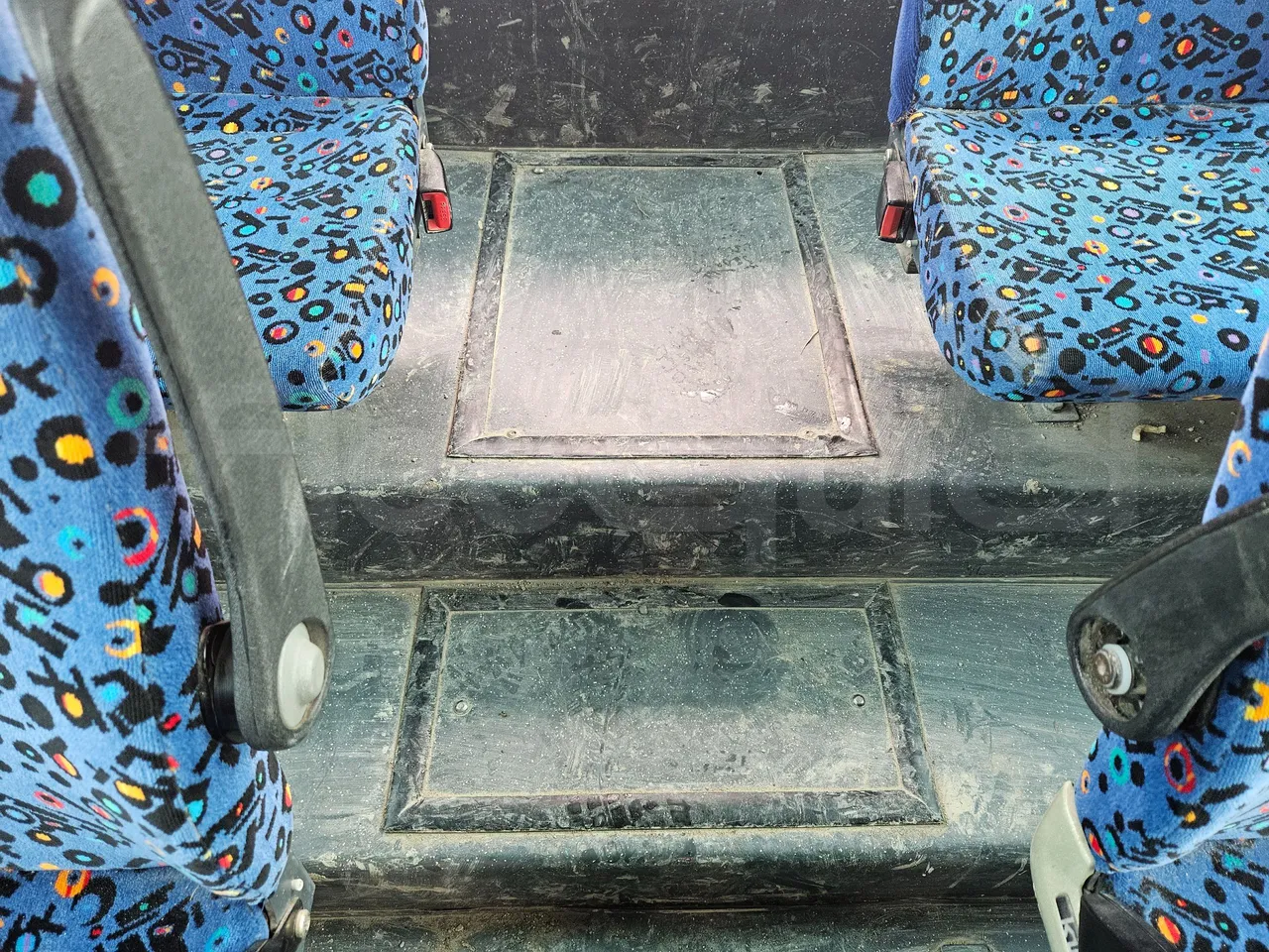 Man A91 Carrier - EUR4 - 206kW - 12.700m - floor hatches photo