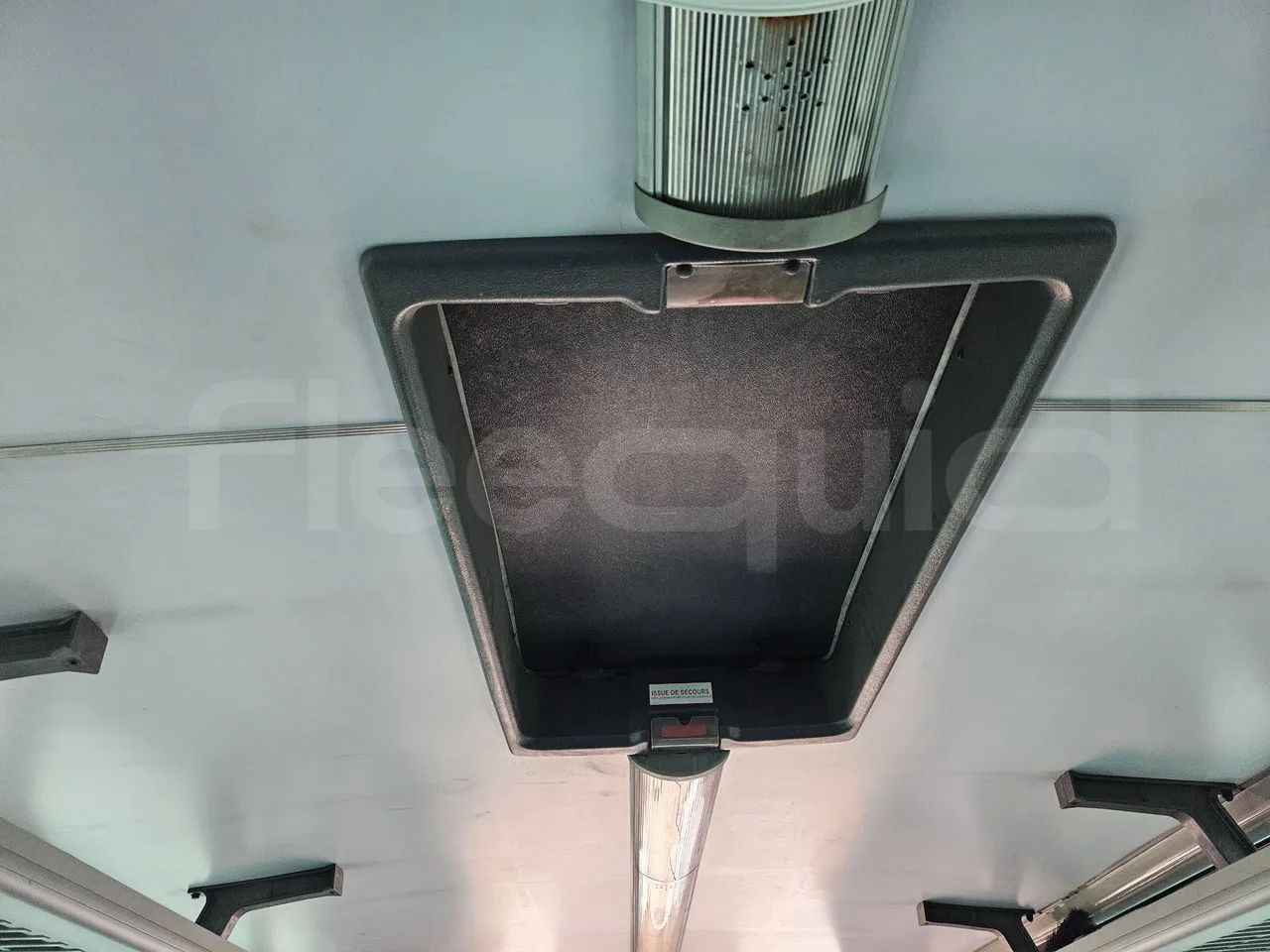 Man A91 Carrier - EUR4 - 206kW - 12.700m - roof hatch 1