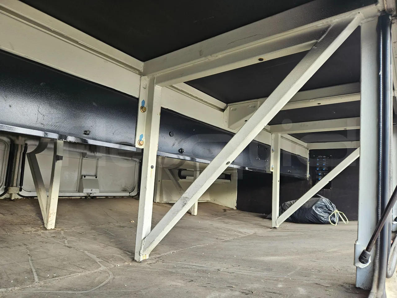 Man A91 Carrier - EUR4 - 206kW - 12.700m - internal frame rust check