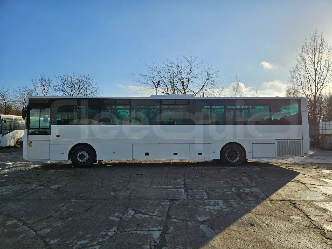 Man A91 Carrier - EUR4 - 206kW - 12.700m - left side photo