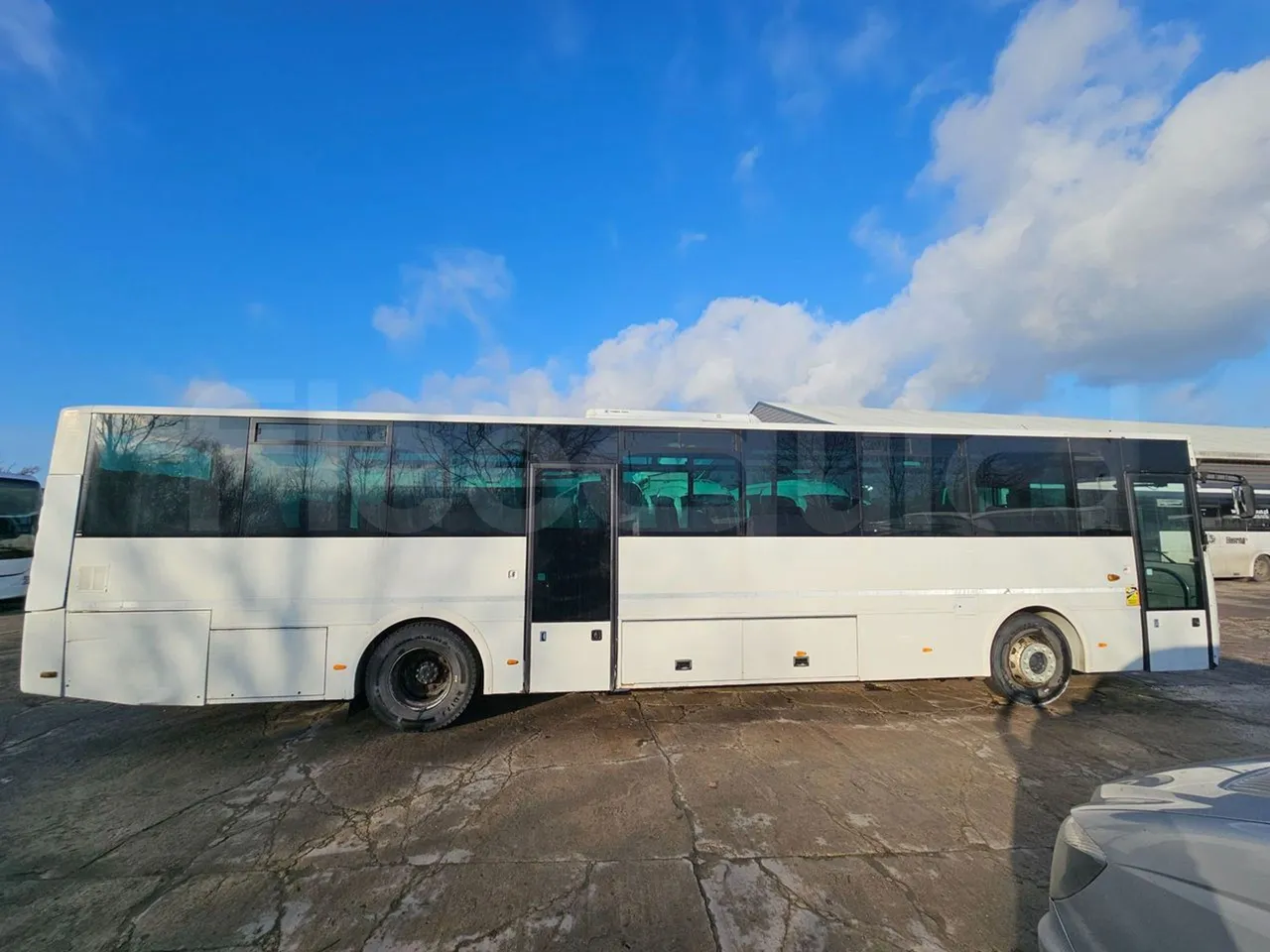 Man A91 Carrier - EUR4 - 206kW - 12.700m - right side doors closed