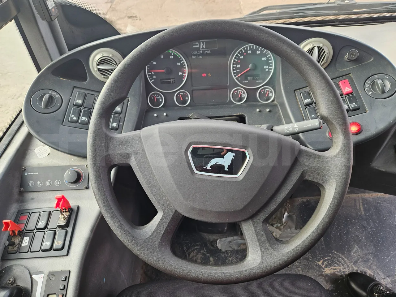 Man A91 Carrier - EUR4 - 206kW - 12.700m - steering wheel photo