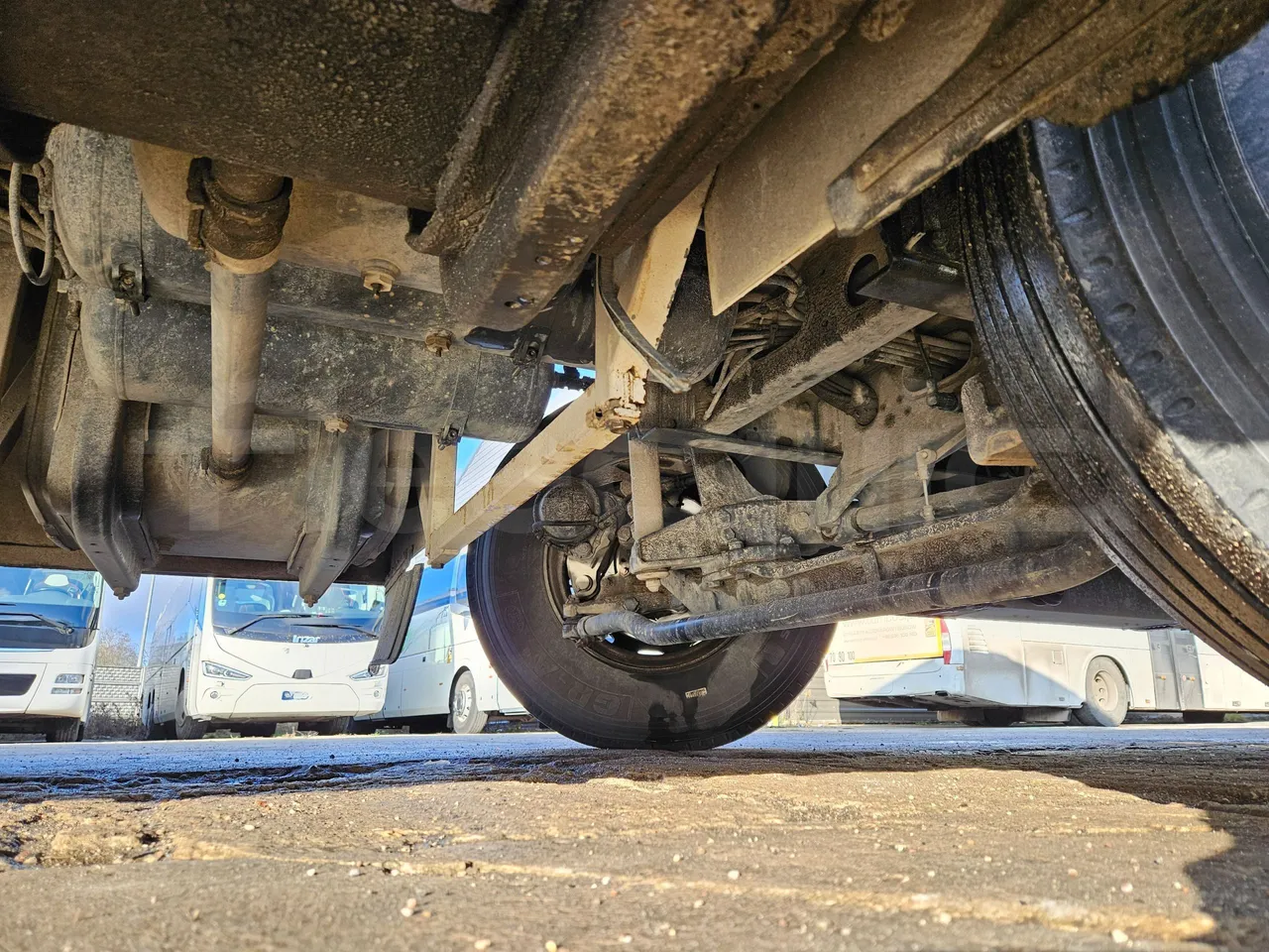 Man A91 Carrier - EUR4 - 206kW - 12.700m - front axle left side