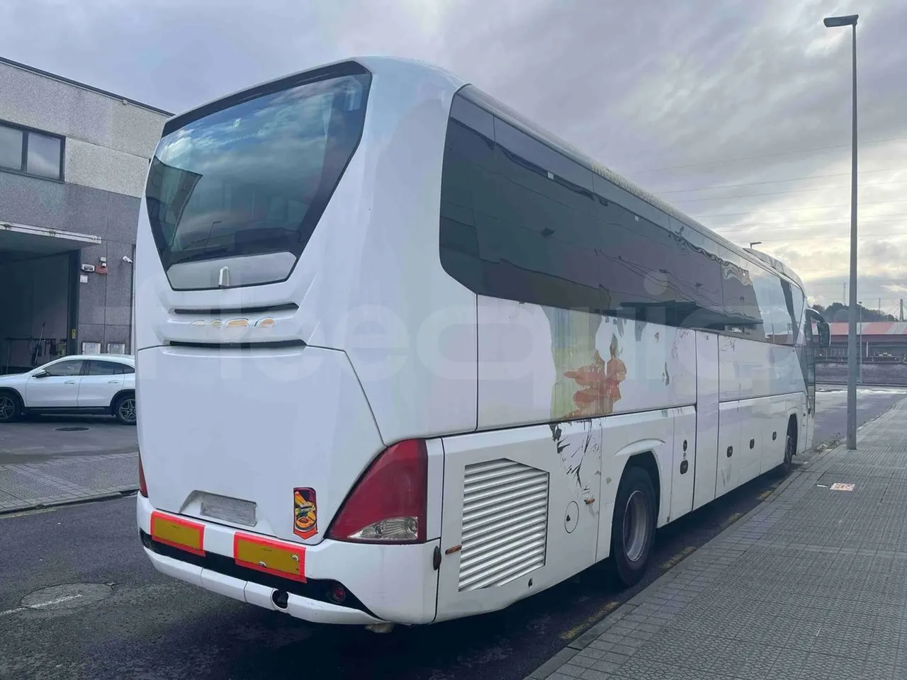 Man Tourliner C JOACB - Euro6 - 338kW - 13.103mt - 3/4 right rear doors closed