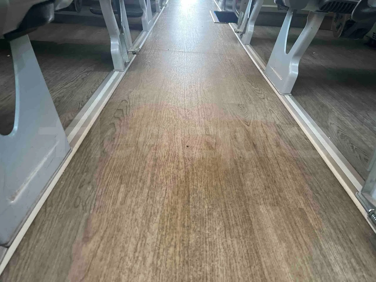 Man Tourliner C JOACB - Euro6 - 338kW - 13.103mt - seat brackets photo