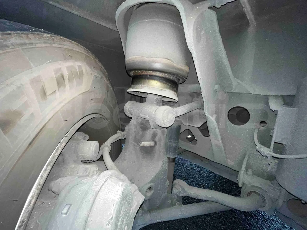 Man Tourliner C JOACB - Euro6 - 338kW - 13.103mt - front air springs left