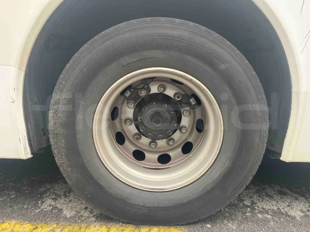 Man Tourliner C JOACB - Euro6 - 338kW - 13.103mt - tread condition front tires left