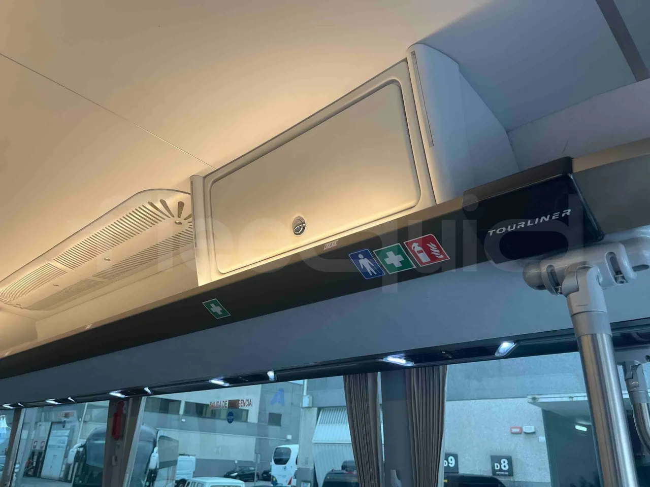 Man Tourliner C JOACB - Euro6 - 338kW - 13.103mt - overhead compartments photo