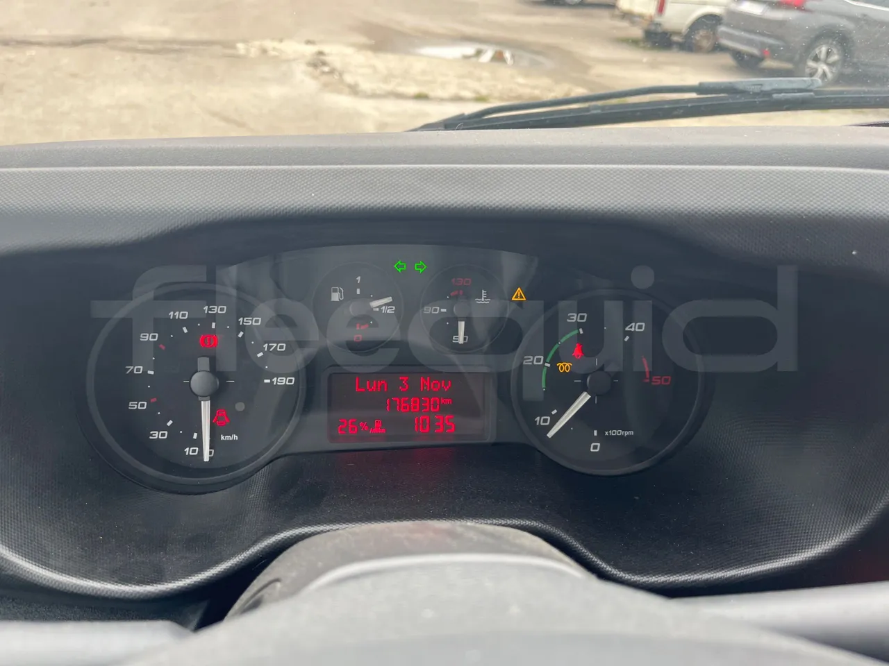 Iveco Daily A50/S30/VI - Euro6 - 125kw - 7.294mt - dashboard lights on