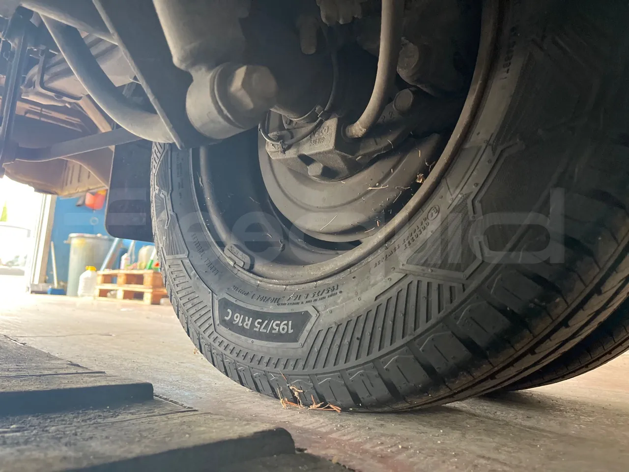 Iveco Daily A50/S30/VI - Euro6 - 125kw - 7.294mt - axle 2 discs left