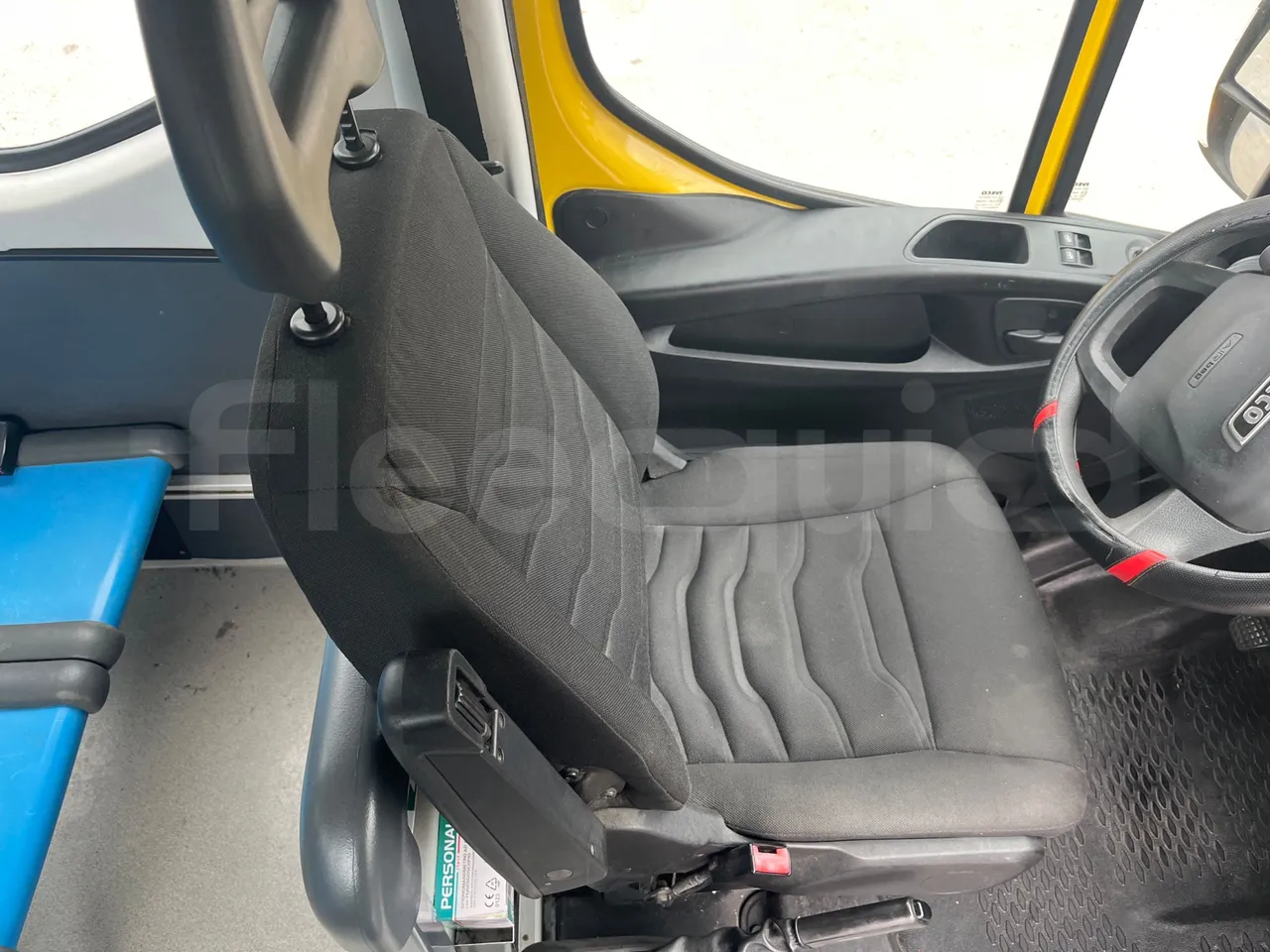 Iveco Daily A50/S30/VI - Euro6 - 125kw - 7.294mt - driver's seat photo