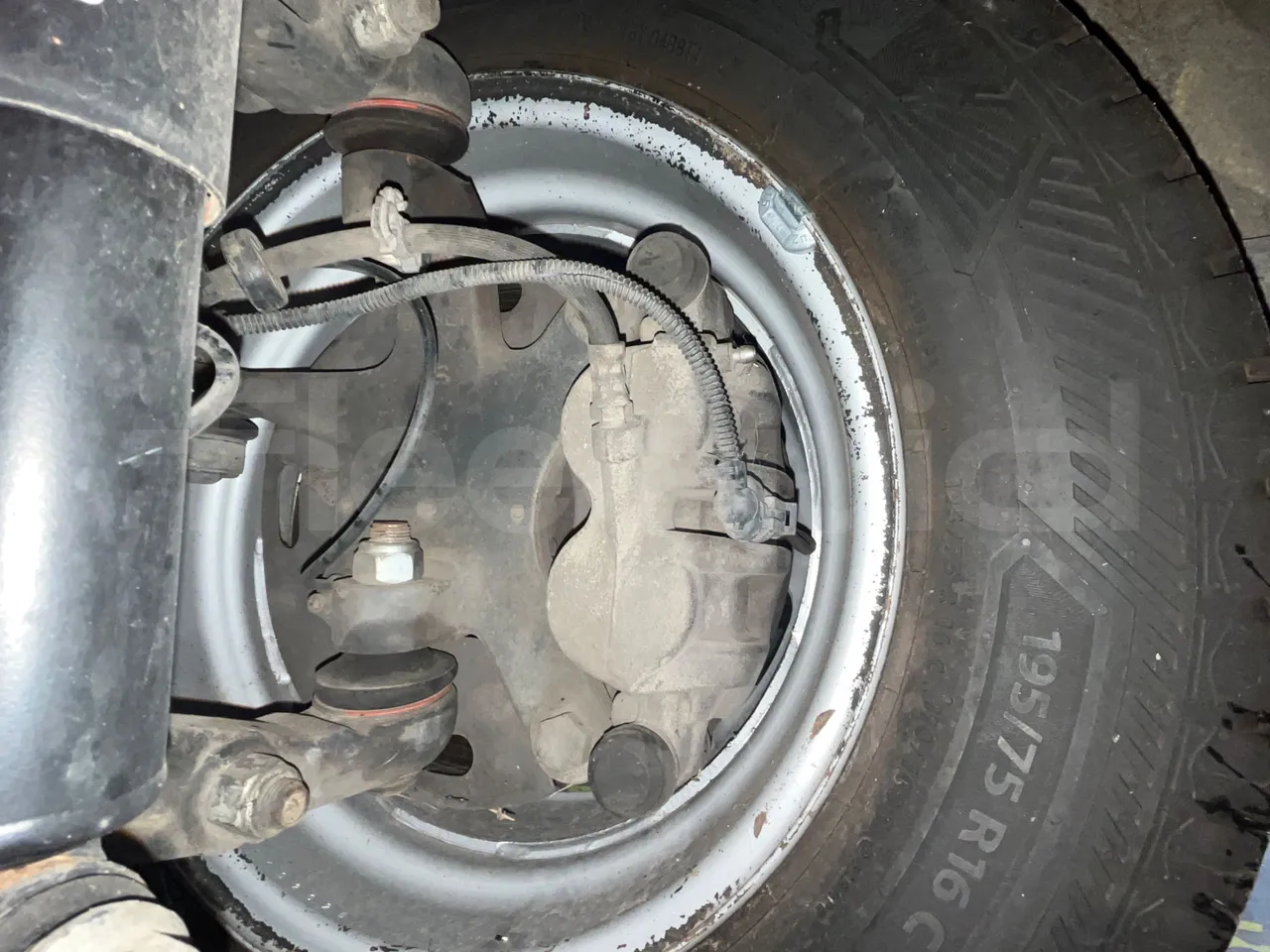 Iveco Daily A50/S30/VI - Euro6 - 125kw - 7.294mt - front brake calipers right