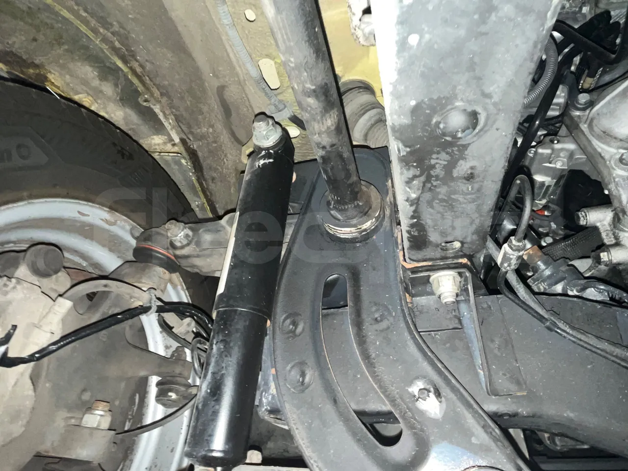 Iveco Daily A50/S30/VI - Euro6 - 125kw - 7.294mt - front shock absorbers left