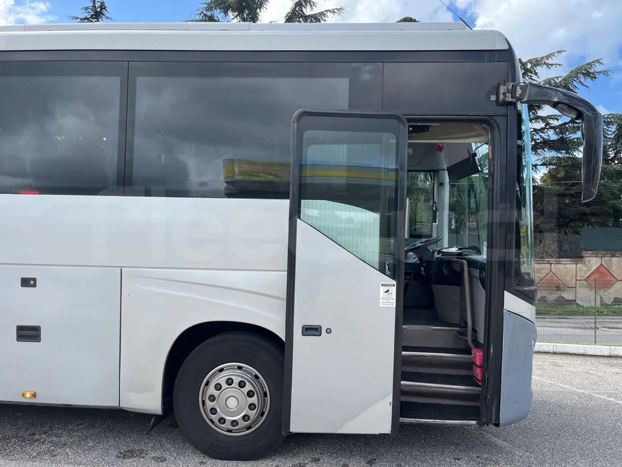 Iveco Evadys SFR130 -EUR5-279kW -11.995m - front door 1 open
