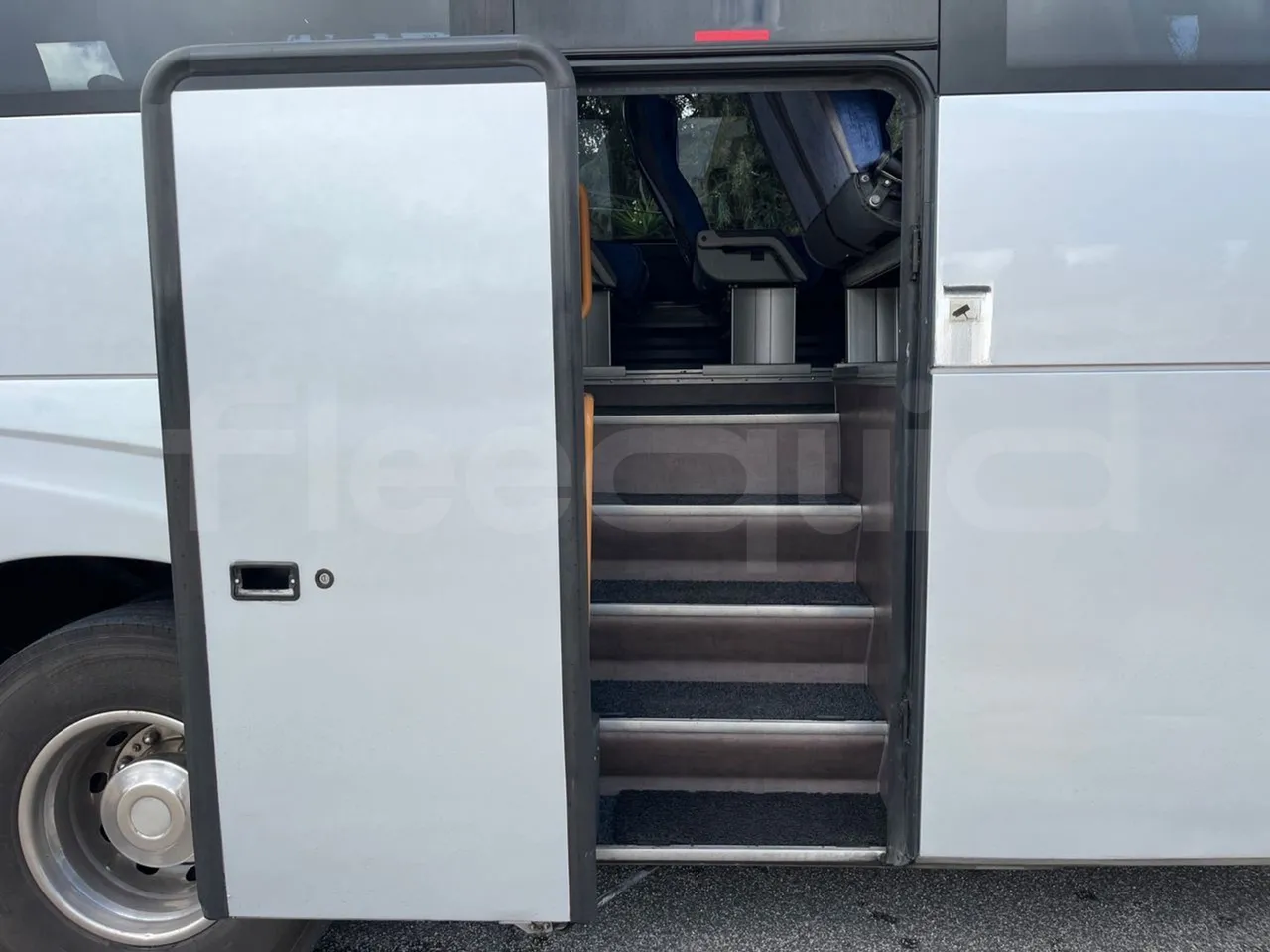 Iveco Evadys SFR130 -EUR5-279kW -11.995m - front door 2 open