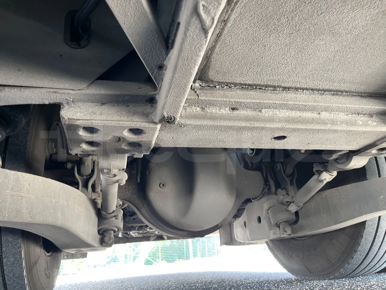 Iveco Evadys SFR130 -EUR5-279kW -11.995m - central axle (18m)
