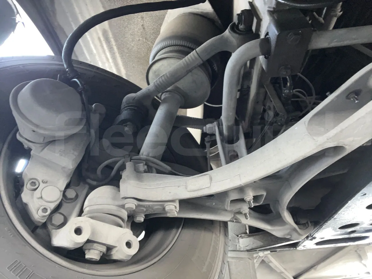 Iveco Evadys SFR130 -EUR5-279kW -11.995m - front shock absorbers right