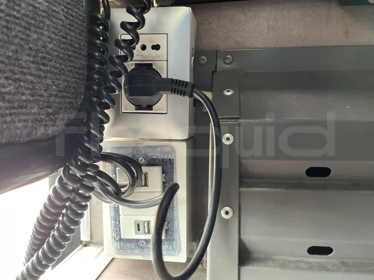 Iveco Evadys SFR130 -EUR5-279kW -11.995m - roof hatch 3
