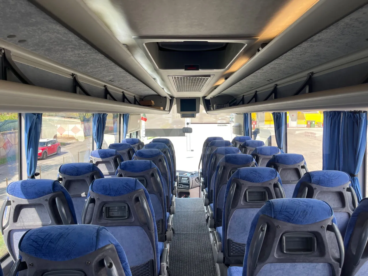 Iveco Evadys SFR130 -EUR5-279kW -11.995m - forward view all seats last row height