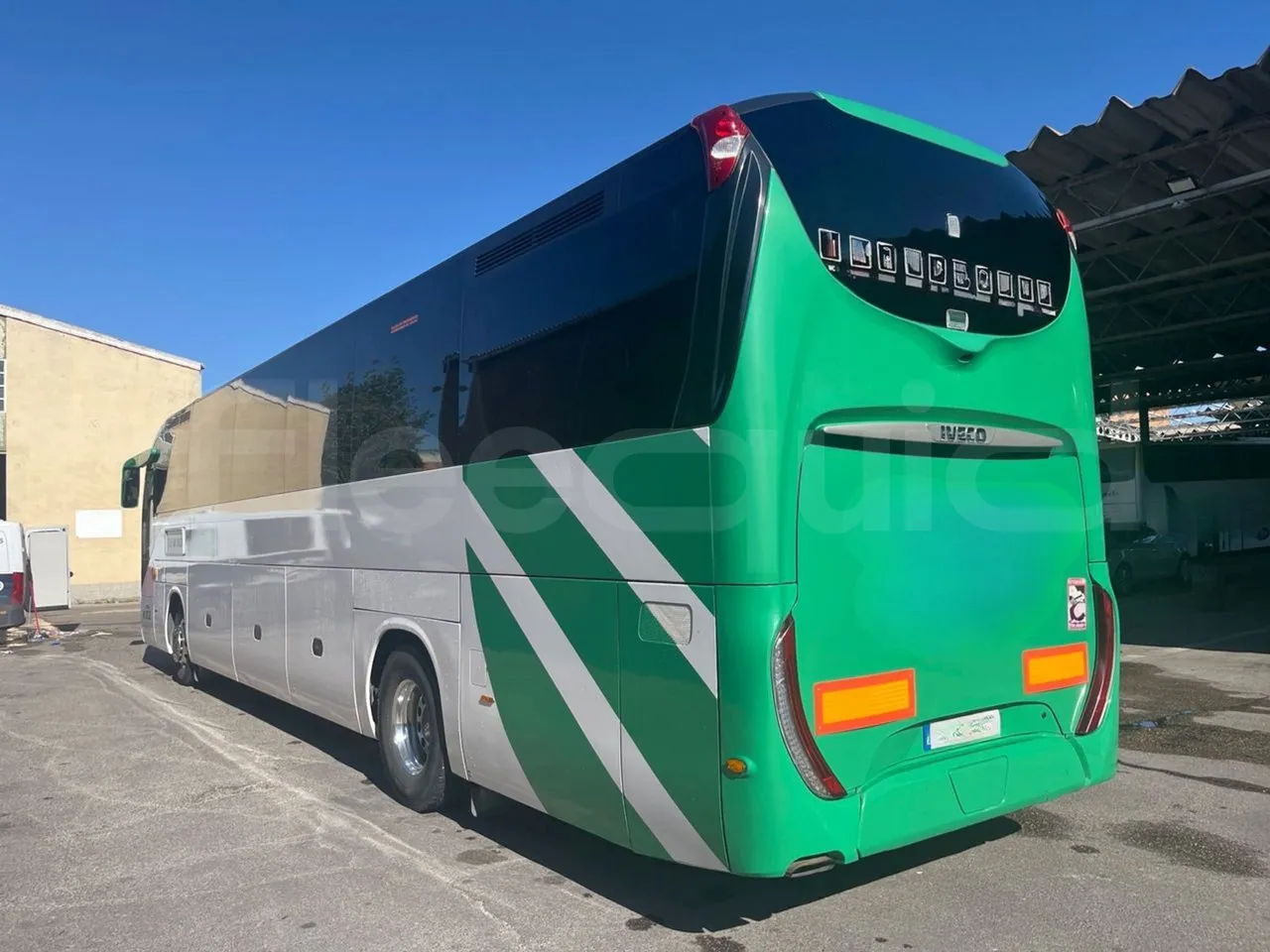 Iveco Magelys   SFR2XX QC M8CU - Euro6 - 294Kw - 12,830mt - 3/4 left rear side