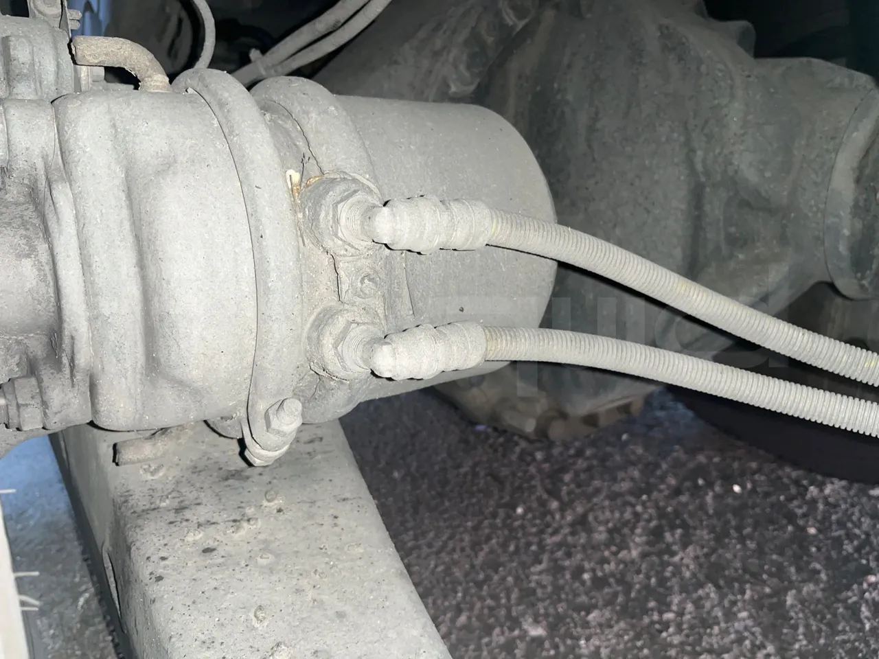 Iveco Magelys   SFR2XX QC M8CU - Euro6 - 294Kw - 12,830mt - axle 2 caliper brakes right