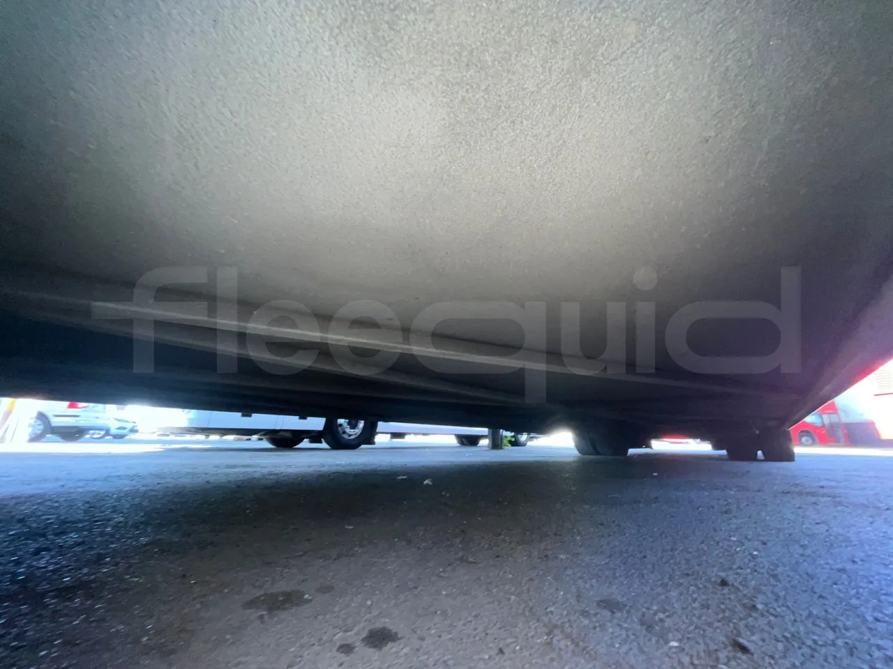 Iveco Magelys   SFR2XX QC M8CU - Euro6 - 294Kw - 12,830mt - central undercarriage photo