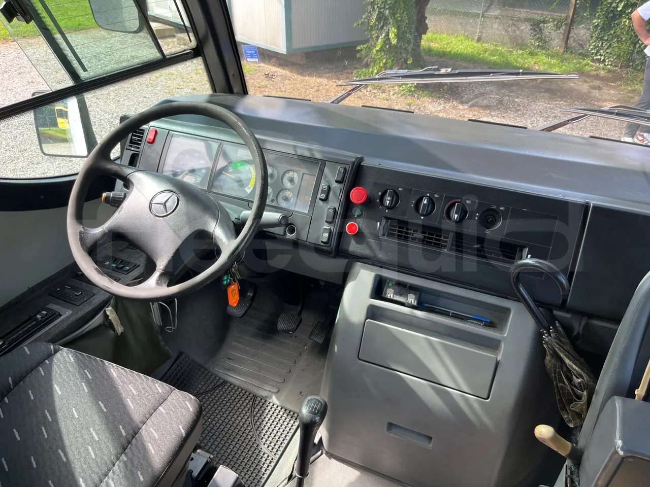 Mercedes-Benz Vario 818S/82 - EUR5 - 130kW - 8.92m - buttons panels on (mandatory for bus to scrap)
