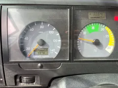 Mercedes-Benz Vario 818S/82 - EUR5 - 130kW - 8.92m - dashboard lights on