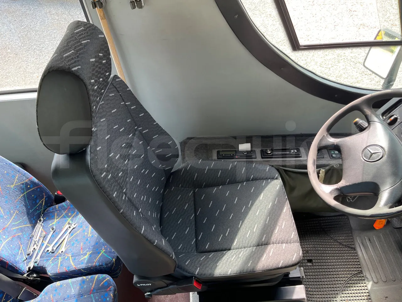 Mercedes-Benz Vario 818S/82 - EUR5 - 130kW - 8.92m - driver's seat photo (mandatory for bus to scrap)