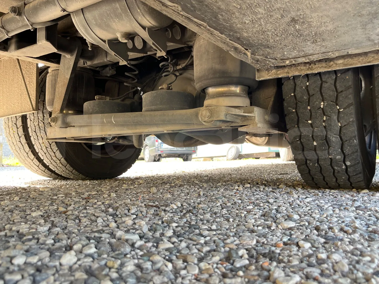 Mercedes-Benz Vario 818S/82 - EUR5 - 130kW - 8.92m - axel 3 shock absorbers 1 right