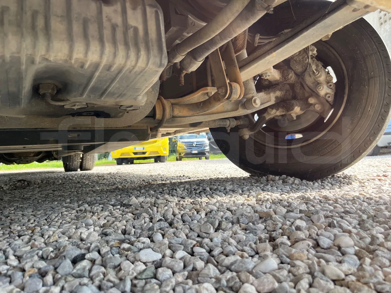 Mercedes-Benz Vario 818S/82 - EUR5 - 130kW - 8.92m - front axle left side
