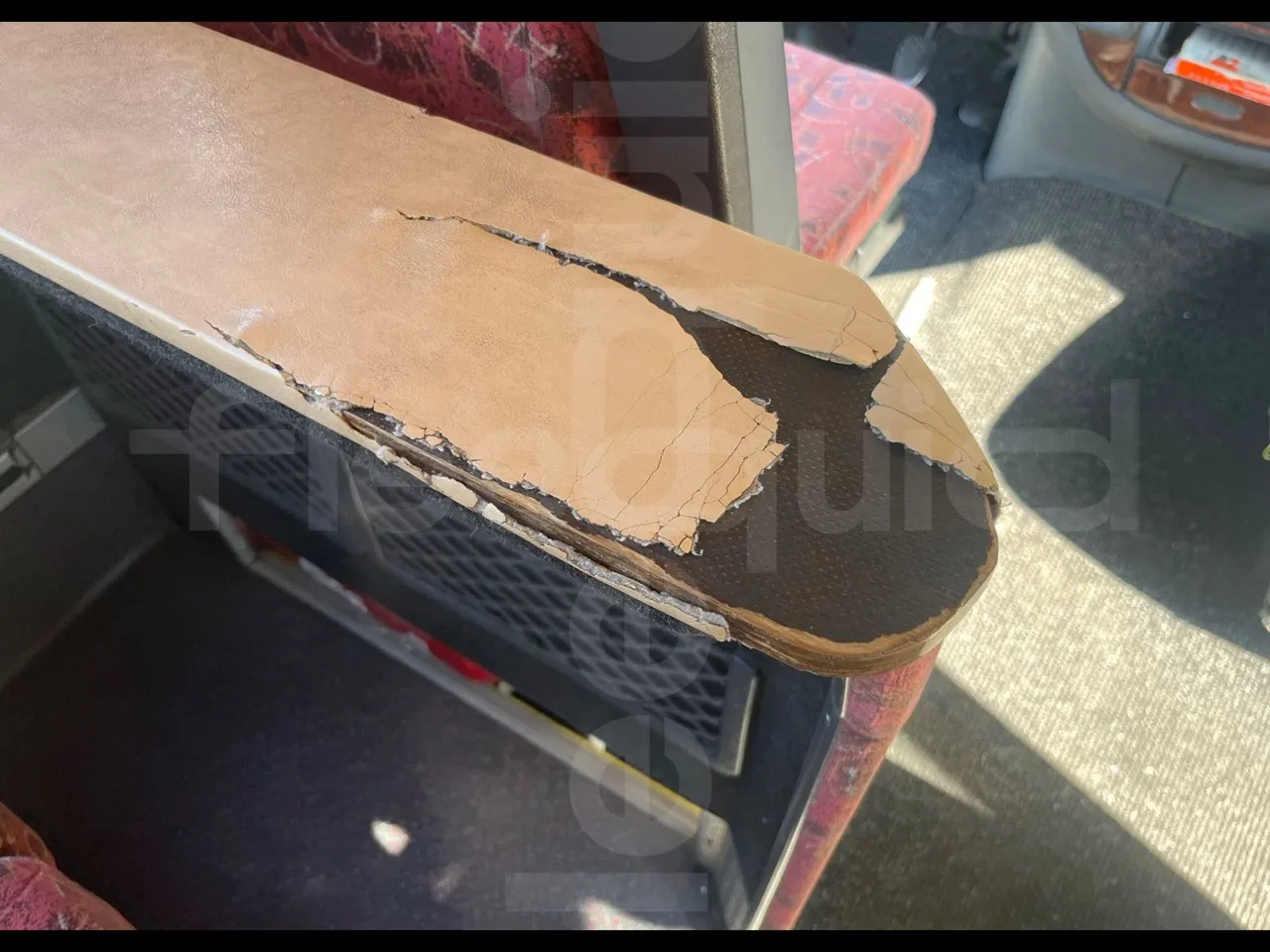 Mercedes-Benz Sprinter 416CD - EUR3 - 115kW - 6.995 - hostes microphone accessories photo