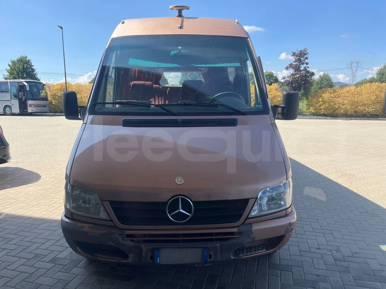 Mercedes-Benz Sprinter 416CD - EUR3 - 115kW - 6.995 - front photo