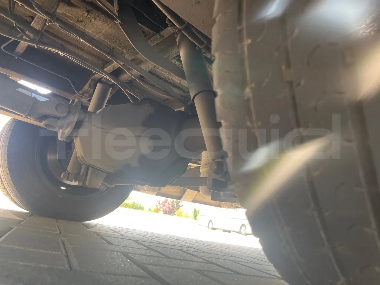 Mercedes-Benz Sprinter 416CD - EUR3 - 115kW - 6.995 - front shock absorbers left