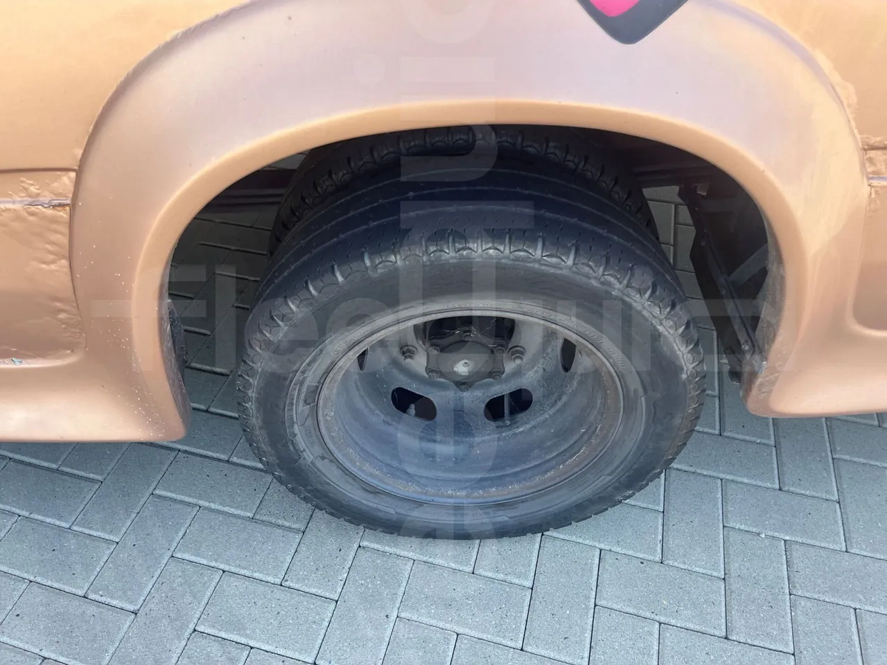 Mercedes-Benz Sprinter 416CD - EUR3 - 115kW - 6.995 - tread condition front tires right